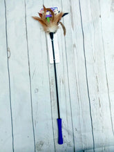 Load image into Gallery viewer, Gigwi Feather Teaser Cat Wand with Natural Feathers and Handle