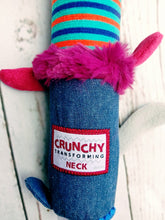 Load image into Gallery viewer, Gigwi Crunchy Transforming Neck Squeaky Plush Dog Toy Large