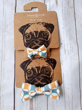 Load image into Gallery viewer, Dog&#39;s Life Bow Tie Retro Circles 2 Sizes
