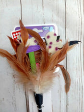 Load image into Gallery viewer, Gigwi Feather Teaser Cat Wand with Natural Feathers and Handle
