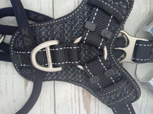 Load image into Gallery viewer, Rogz Stop-Pull Dog Harness Black
